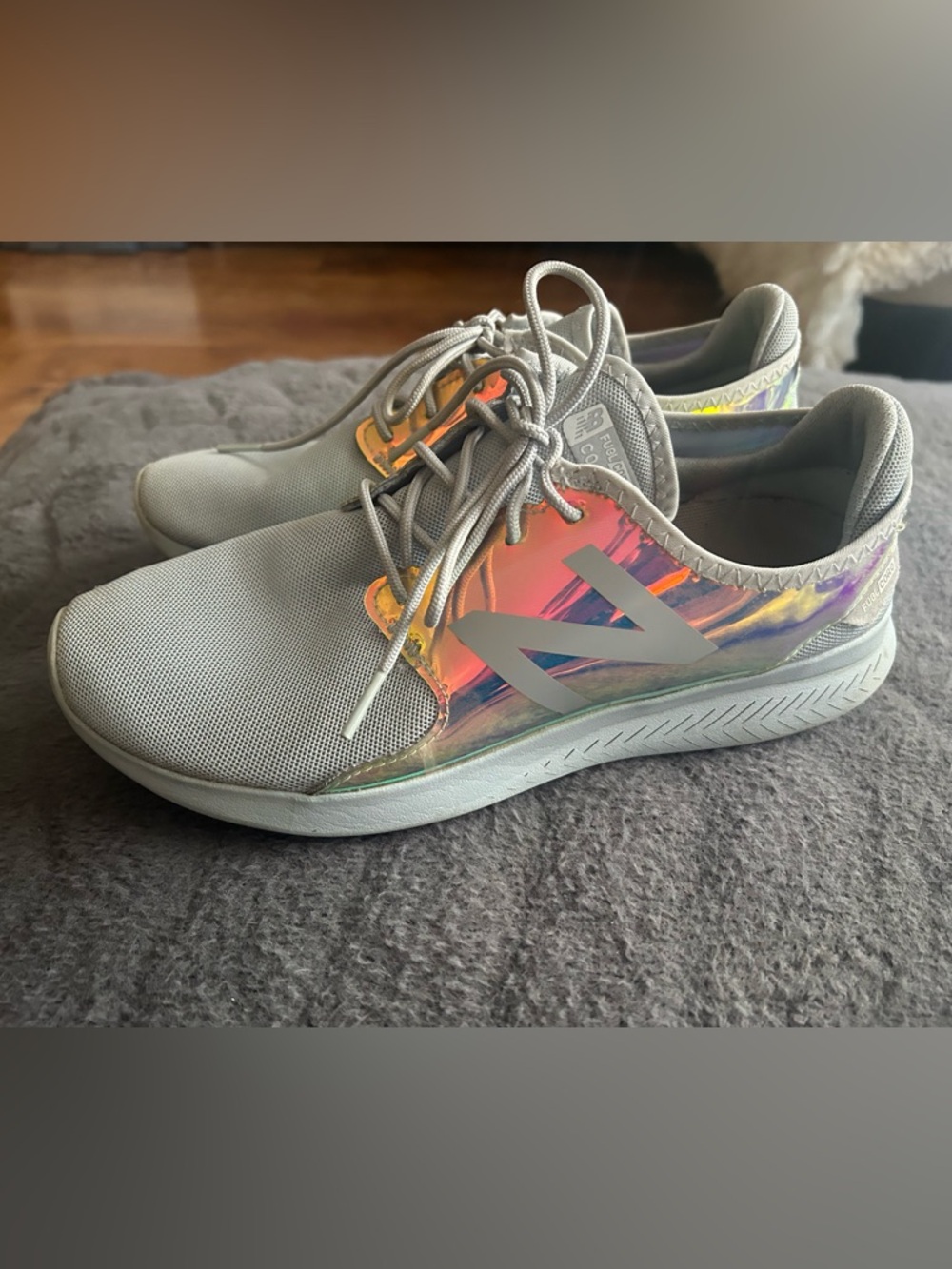 Women’s Size 8 New Balance Sneakers